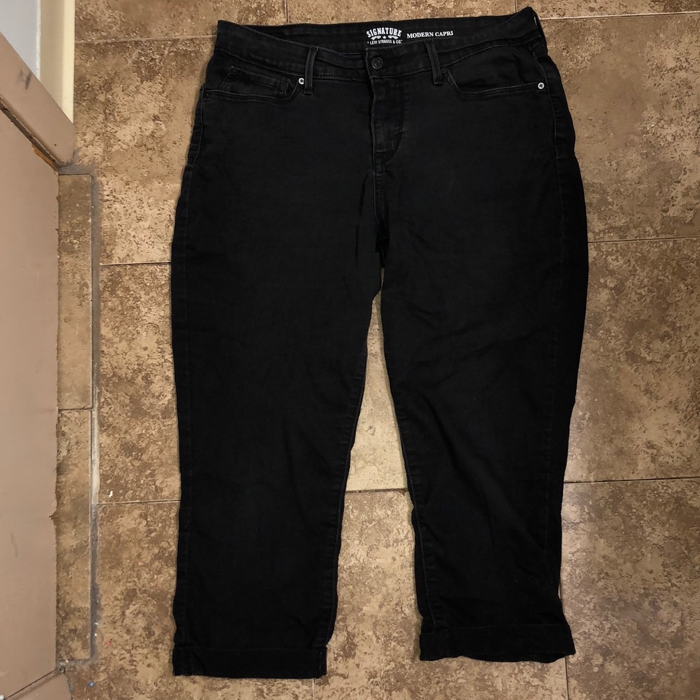 Levi’s Size 14 Capris
